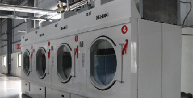 探秘洗滌廠:幕后的清潔力量